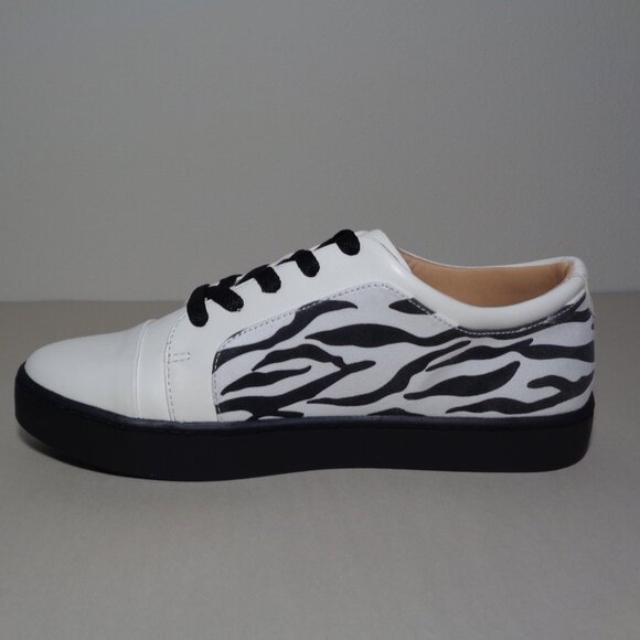 Journee Collection Size 8.5 M / TASCHI / Zebra / Sneakers / New Women's Shoes - Picture 9 of 15